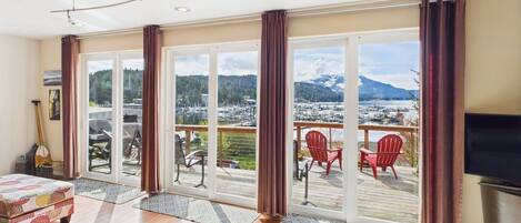 スマートテレビ、書庫