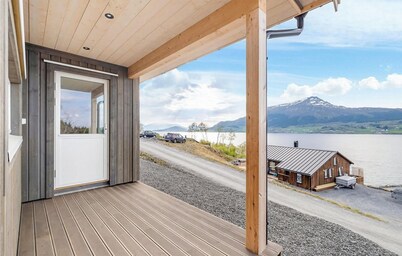 Awesome home in Gjemnes with WiFi