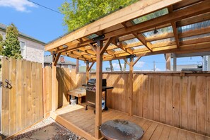 Terrace/patio - Award Winning Historic Remodeled 1907 Four Square (Everett)
