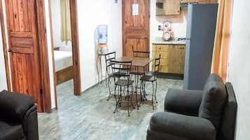 Family Villa | Living room | Flat-screen TV