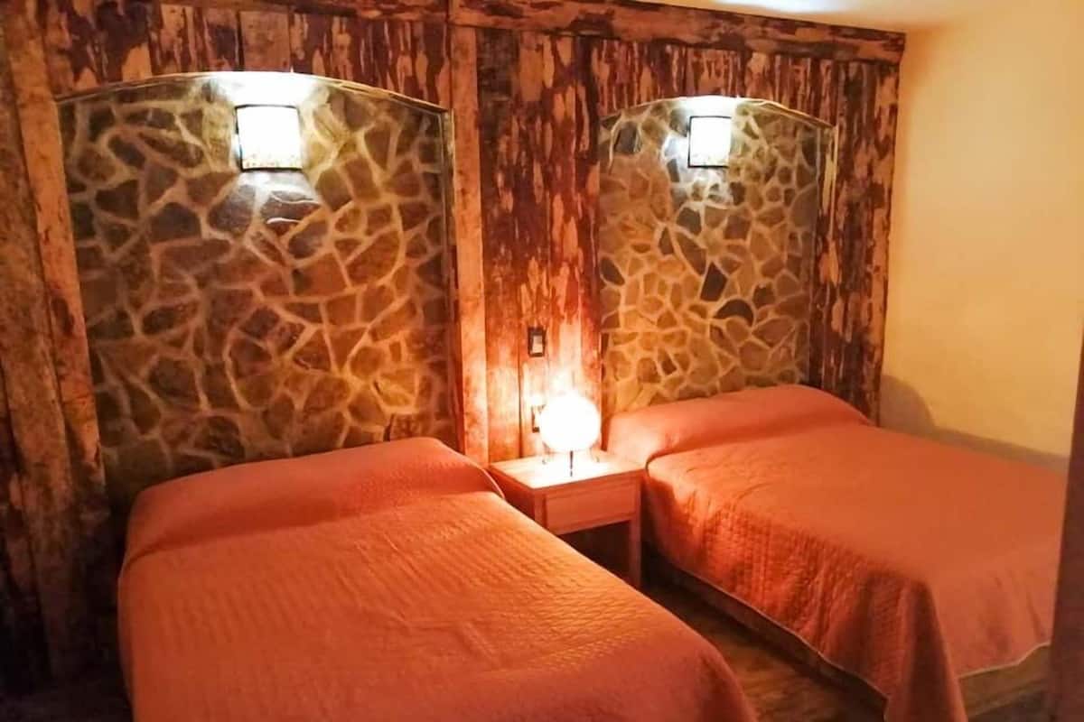 Economy Villa | Bed sheets