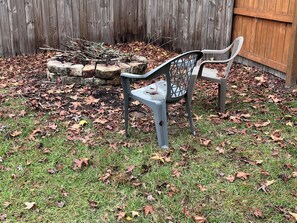 Property grounds - Renovated 3BR  Spa Bath + Fenced Yard  Near Kings Bay & I-95  Extended Stays (Kingsland)
