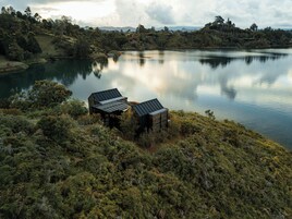 Family Room | Premium bedding, down comforters, memory foam beds, bed sheets