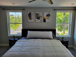 4 Schlafzimmer, Schreibtisch, Bügeleisen/Bügelbrett, kostenloses WLAN