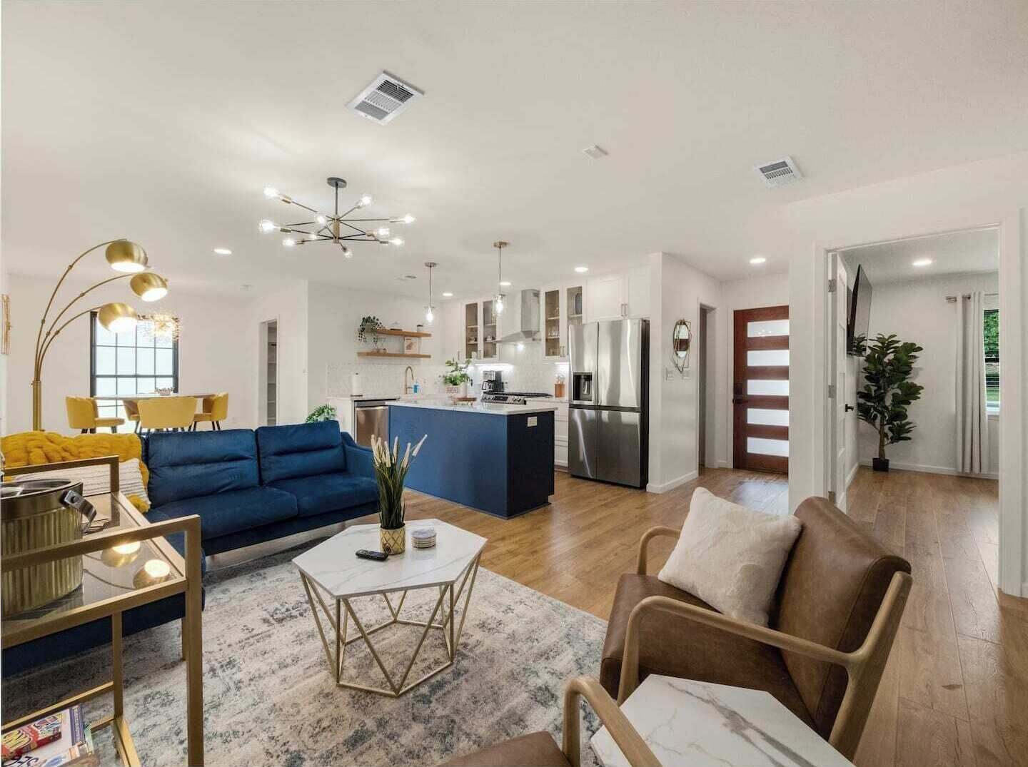 Bellini House / Stunning Modern 3BD Home