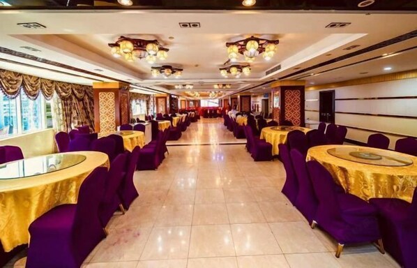 Restaurant - Ru Jiang Hotel (Zhong County)
