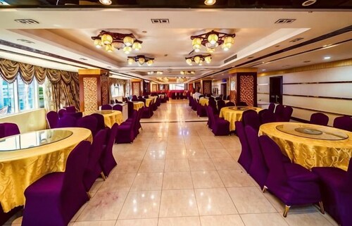 Ru Jiang Hotel