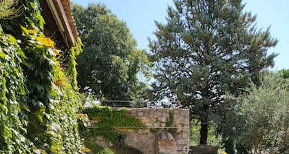 Appartement Confortable au Calme | Parking Gratuit