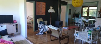 Beautiful beachside house and garden - 2 minutes from the beach!