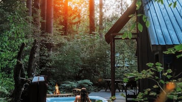 Bain à remous extérieur