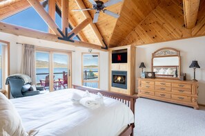 4 bedrooms, free WiFi, bed sheets