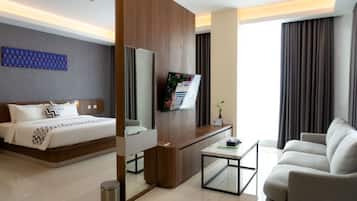 Junior Double Room | Desk, iron/ironing board, free WiFi