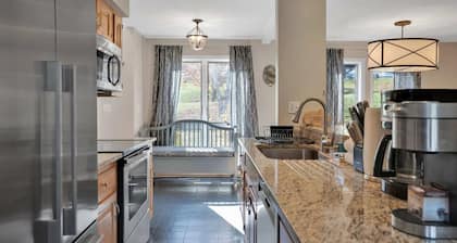 Next to Golf, Walk to Club - Lakeland Village 5B