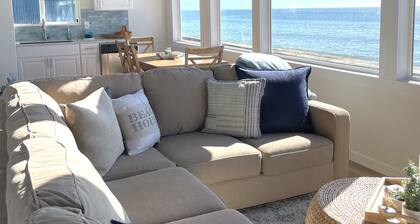 West Beach Bungalow: Whidbey Waterfront Beach House VIEWS + 5 Star Reviews