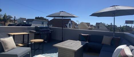 屋外ダイニングエリア