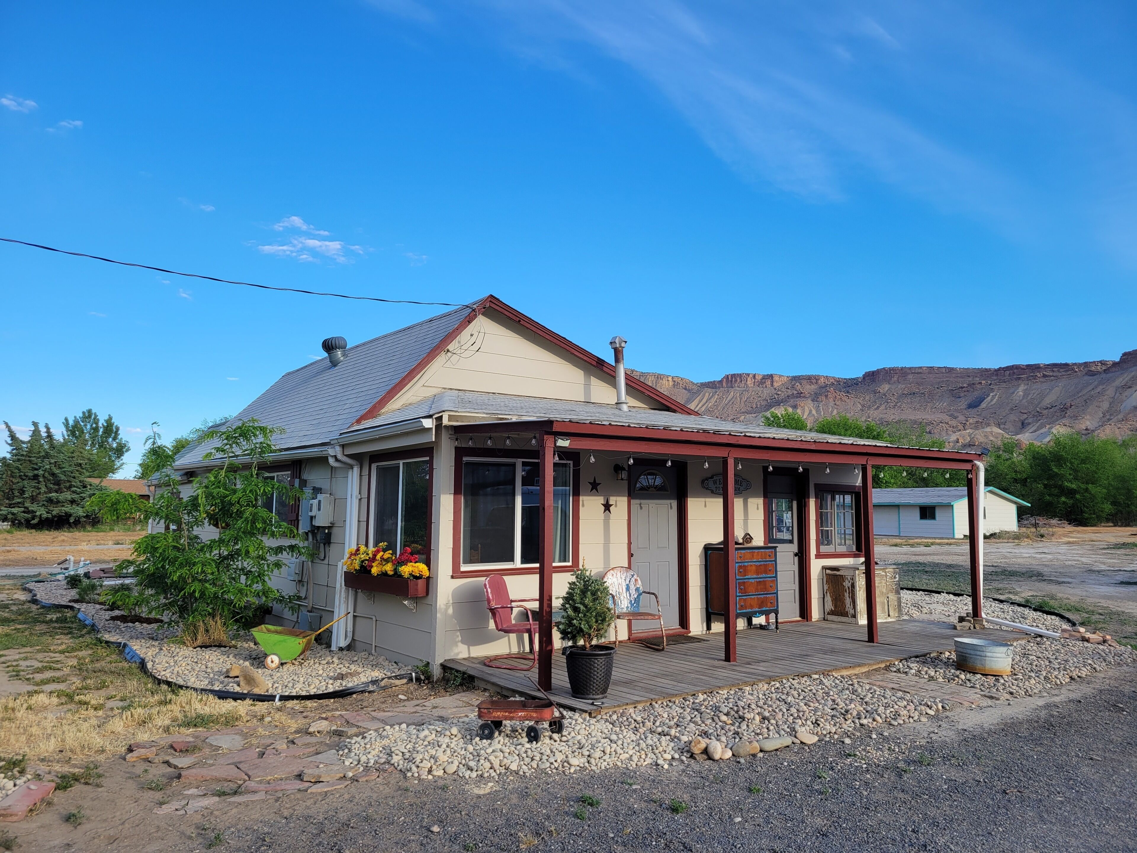 Quaint Farmhouse on  Palisade Peach Orchard close to Wineries