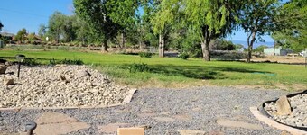 Quaint Farmhouse on  Palisade Peach Orchard close to Wineries