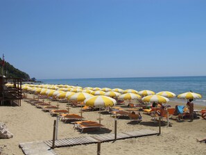 Beach - Beautiful apartment for 7 people with WIFI, A/C, TV, balcony and pets allowed (Sperlonga)