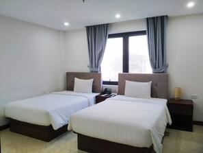Quarto duplo luxo | Escrivaninha, Wi-Fi de cortesia