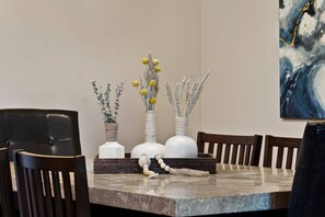 Dining - Spacious 2-Bed Suite | Sunset Views, Private Patio & Fireplace (Hurricane)