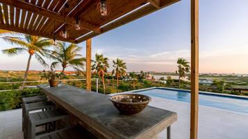 Vila (Multiple Bedrooms) | Comodidades da propriedade