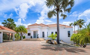 Villa (Multiple Bedrooms) | Équipement de l’hébergement