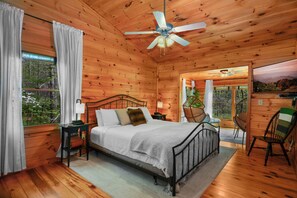 3 bedrooms, desk, iron/ironing board, free WiFi - Creekside, , Hot Tub, Fire pit, Screened Porch, 10 min to Ellijay
OK AFTER STORM (Ellijay)