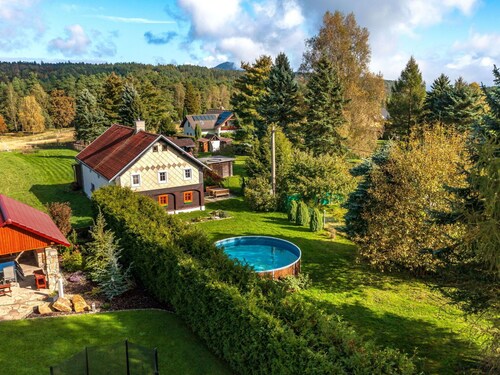 Wonderful private villa for 6 people with private pool, WIFI, TV and patio