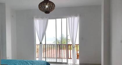 Montañita beach, Beachfront Villa with pool with a side bbq