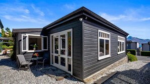 Exterior - Historic Stonehouse Mini walk to town with shared spa (Queenstown)