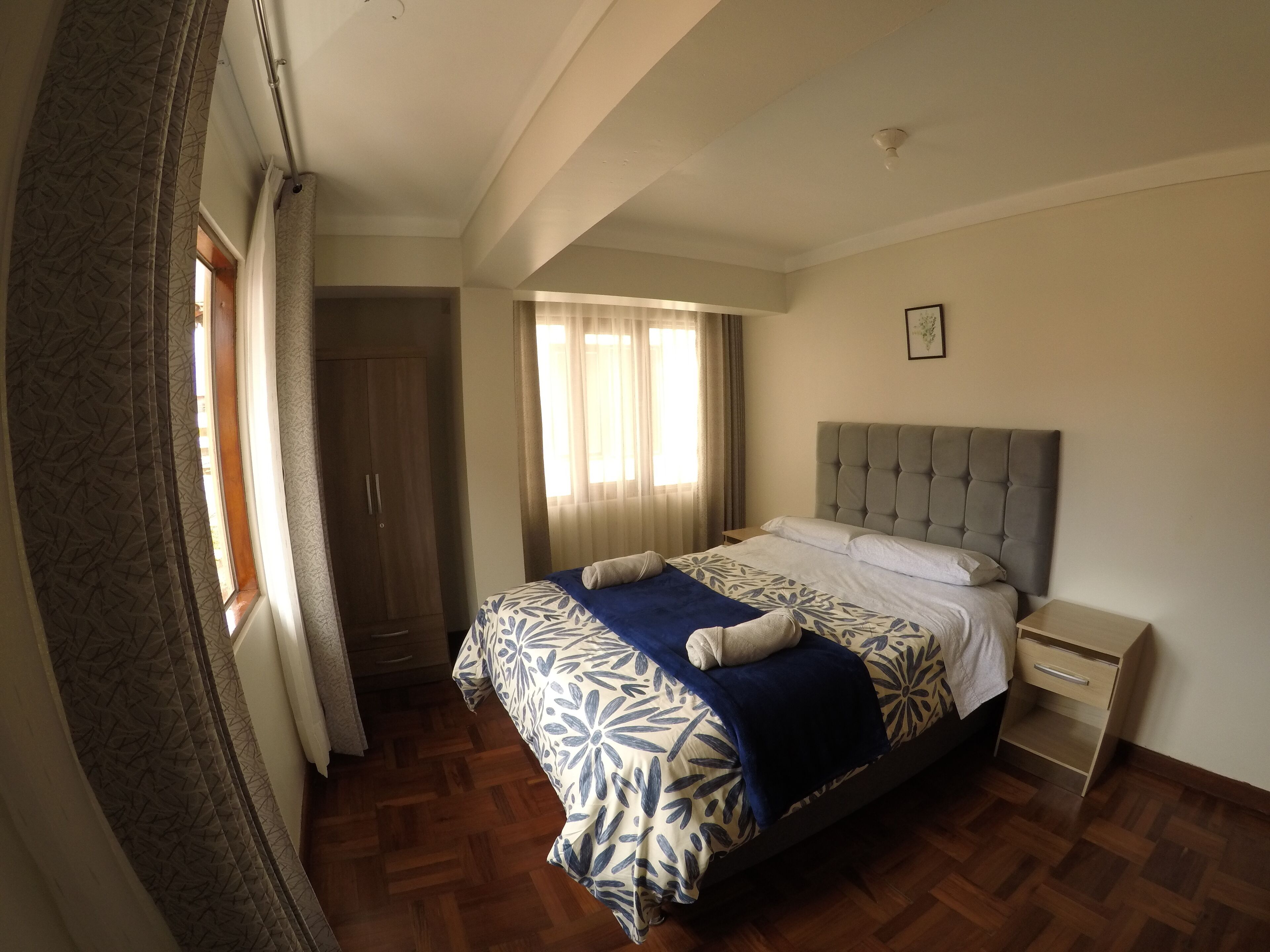 3 chambres, fer et planche à repasser, Wi-Fi gratuit, draps fournis