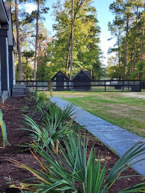 Property grounds - Romantic Country Living Experience (Trinity)