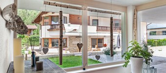 Apartment "Robi" with Mountain View, Garden & Wi-Fi