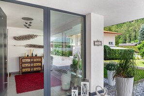 Property grounds - Apartment "Robi" with Mountain View, Garden & Wi-Fi (Fulpmes)