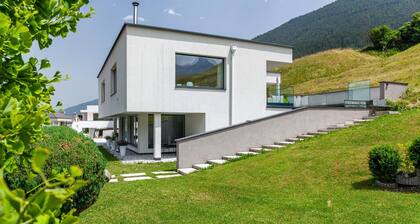 Appartement "Robi" avec vue sur les montagnes, jardin et Wi-Fi.