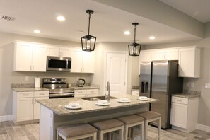 Fridge, microwave, oven, stovetop - Brand New 3BR, 2BTH home. 20 mins to best beaches (Port Charlotte)