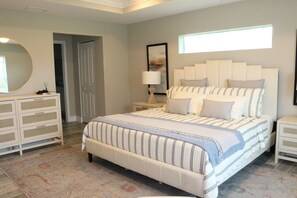 3 bedrooms, iron/ironing board, free WiFi, bed sheets - Brand New 3BR, 2BTH home. 20 mins to best beaches (Port Charlotte)