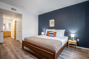 2 quartos, ferros/tábuas de passar roupa, Wi-Fi, roupa de cama