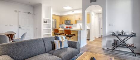 Télévision, chaîne hi-fi