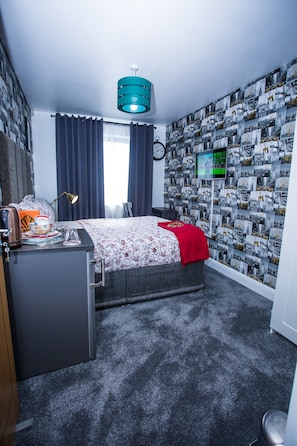Deluxe Room | 2 bedrooms, individually decorated, individually furnished, desk - Dejayz Apartment (London)