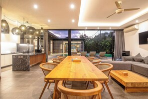 Dining - New 5BR Villa, Enclosed Lounge, Canggu Oasis (Canggu)