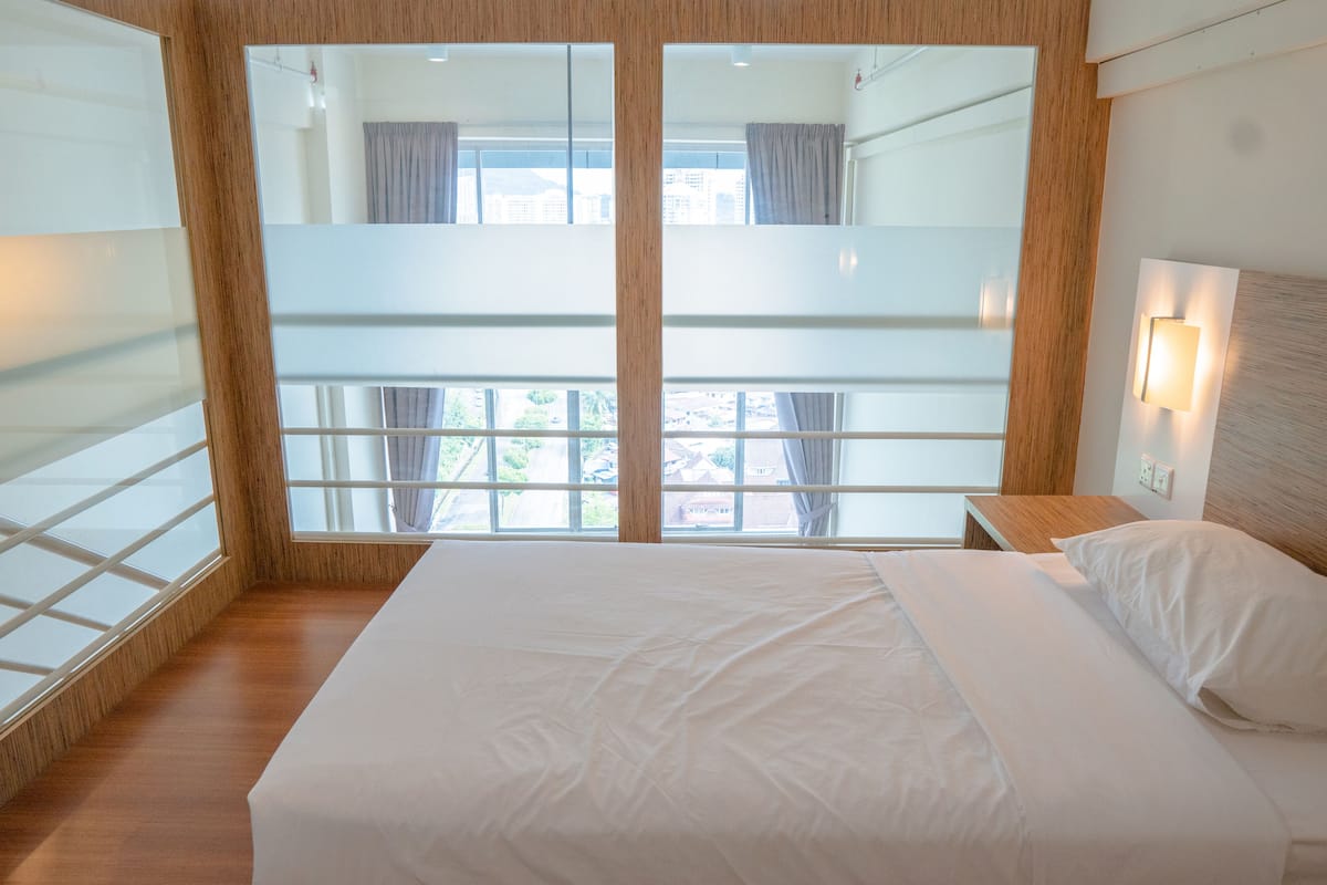 1 slaapkamer, een strijkplank/strijkijzer, gratis wifi, beddengoed
