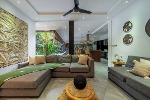 Smart TV - Villa Alchemy 4 Bedroom Trendy Villa in Superior Location (Seminyak)