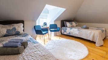 3 makuuhuonetta, silitysrauta/-lauta, ilmainen Wi-Fi, vuodevaatteet