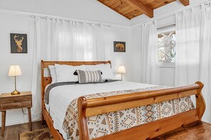 3 habitaciones, escritorio, wifi gratis y ropa de cama 