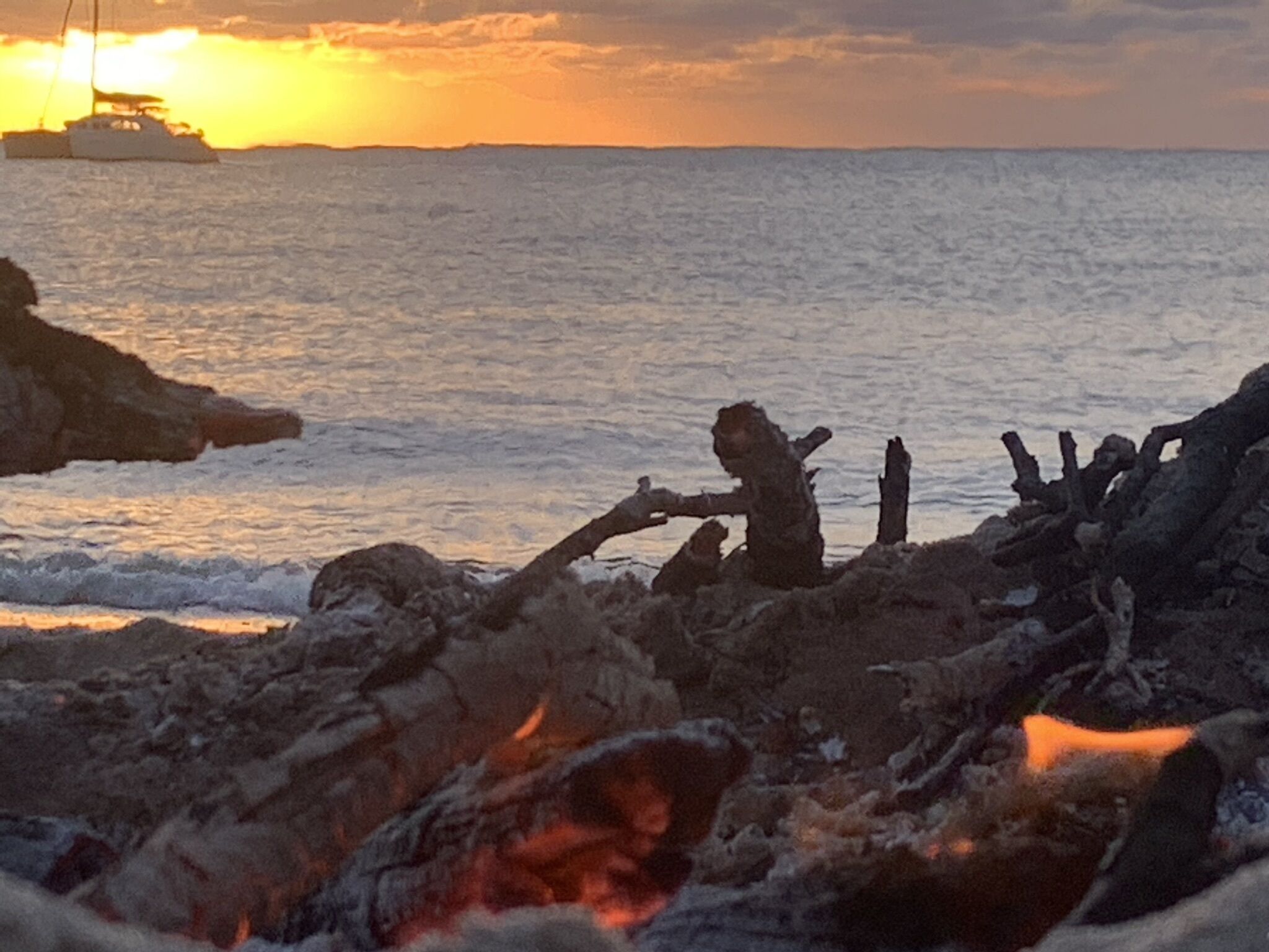 2 bedrooms, bed sheets