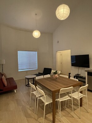 Interior - Loft 654B two blocks from BART (Richmond)