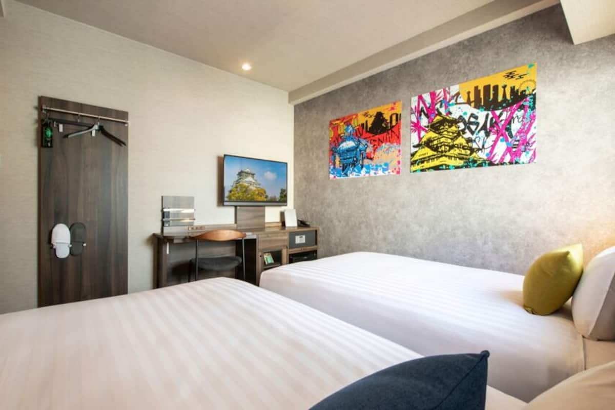 Premium bedding, down comforters, memory foam beds, in-room safe