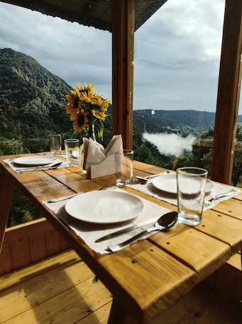 ์์ฌ ๋ฐ ์๋ฃ