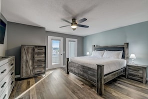 2 Schlafzimmer, BĂŒgeleisen/BĂŒgelbrett, kostenloses WLAN, BettwĂ€sche